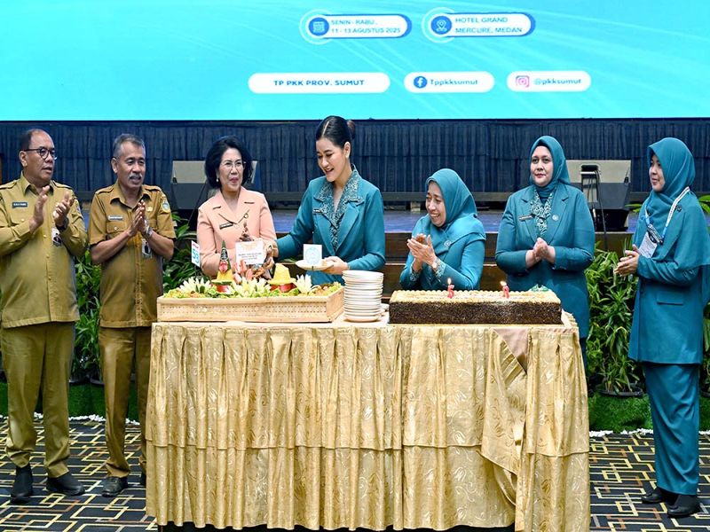 Puncak HKG ke-53 PKK Tingkat Sumut, Kahiyang Ayu Ajak Kader PKK Terus Berkontribusi Dukung Program Pemerintah Wujudkan Indonesia Emas 2045