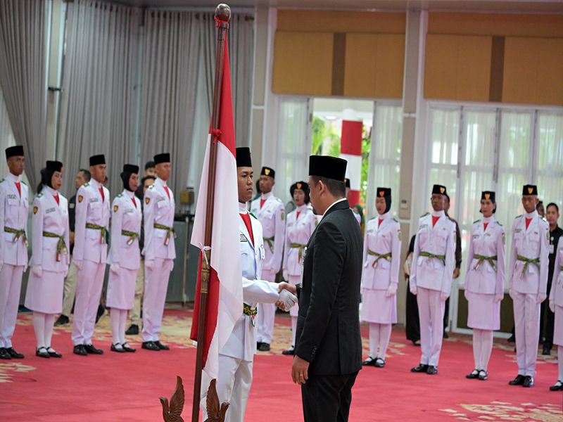 Gubernur Sumut Bobby Nasution Kukuhkan Paskibraka Sumut 2025