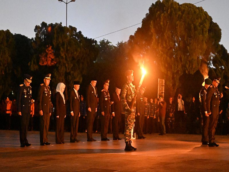 Gubernur Sumut Bobby Nasution dan Wagub Surya Ikuti Apel Kehormatan dan Renungan Suci di Makam Pahlawan Bukit Barisan