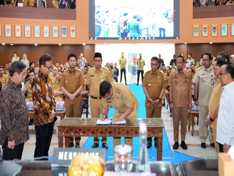 Percepatan Eliminasi Tuberkulosis, Bobby Nasution Teken Komitmen Bersama dengan Tujuh Gubernur Lainnya