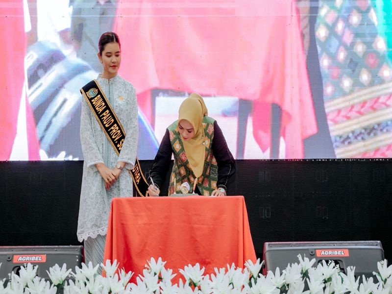 Lantik Bunda PAUD Labuhanbatu, Kahiyang Ayu Harapkan Terwujudnya Layanan Pendidikan Anak Berkualitas