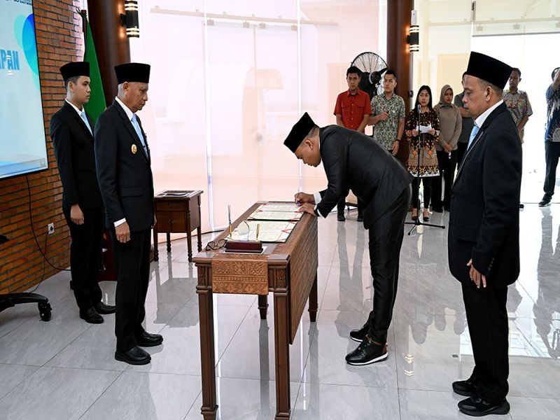 Lantik Dua Direktur PT PSU dan PD AIJ, Wagub Sumut Minta Pegang Lima Prinsip Ini