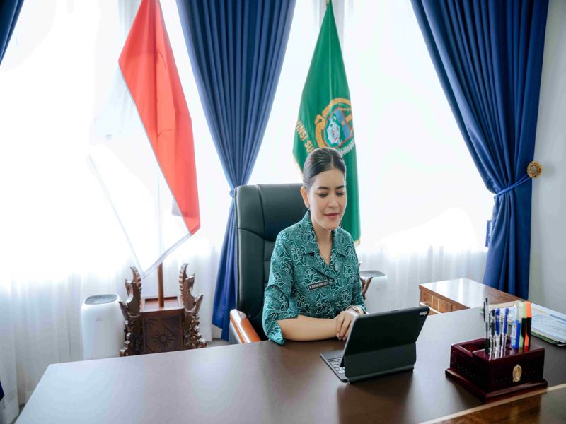 Kahiyang Ayu Ucapkan Selamat kepada Rafatul Mulkiyah Mathius Fakhiri sebagai Ketua PKK Provinsi Papua