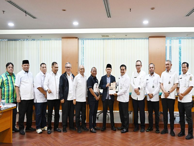 Pemprov Sumut Serahkan Rancangan KUA-PPAS APBD 2026 ke DPRD